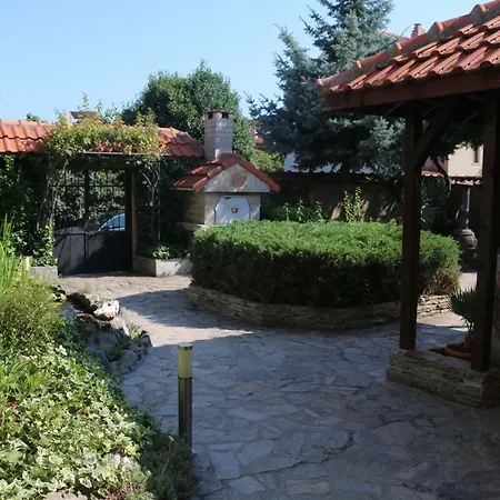 ヴィラ Garden House Sarafovo ブルガス