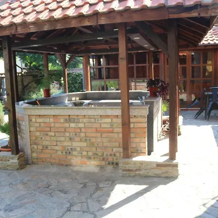 ヴィラ Garden House Sarafovo ブルガス